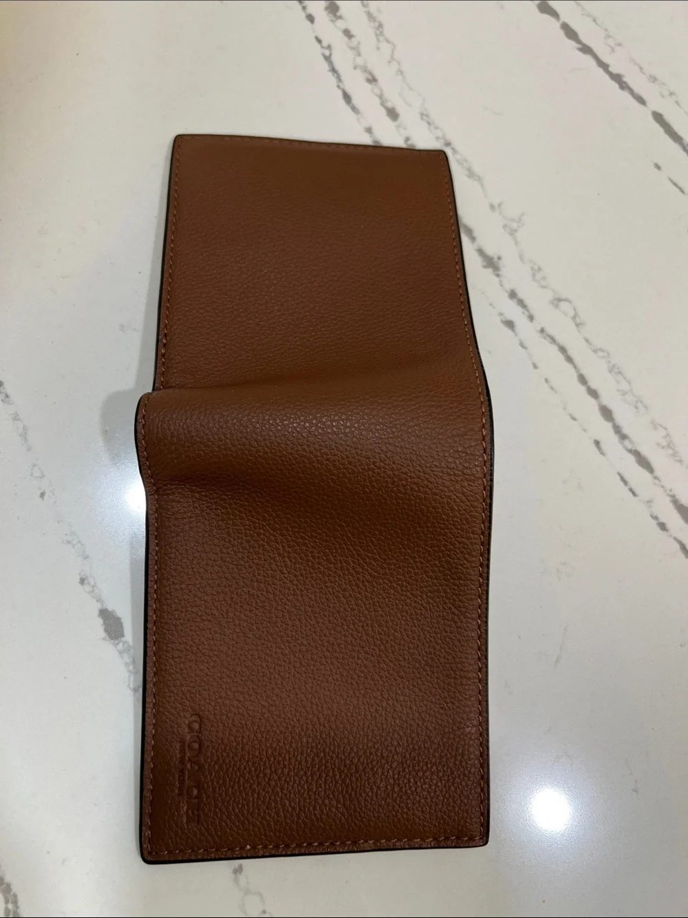 COACH New York Brown Pebbled Leather Men's Bi-Fold Wallet Saddle